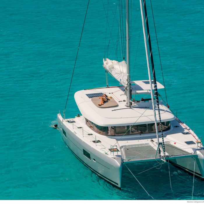 Cucù | Lagoon 42 photo 2