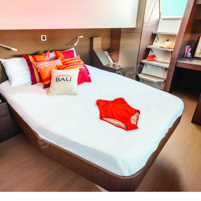 Honour | Bali 4.8 OW photo 18