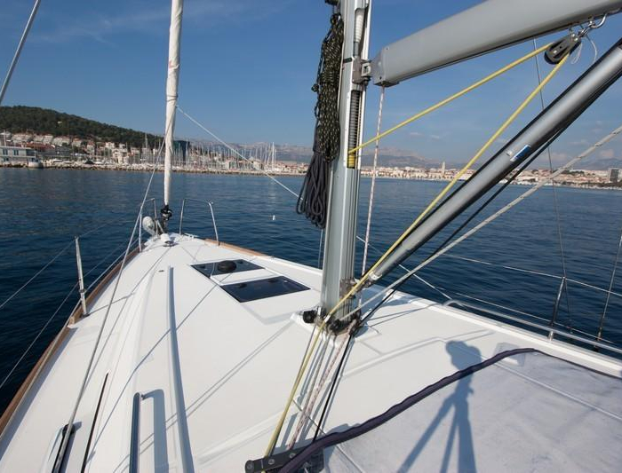 JEAN MICHEL | Beneteau Oceanis 35 photo 7