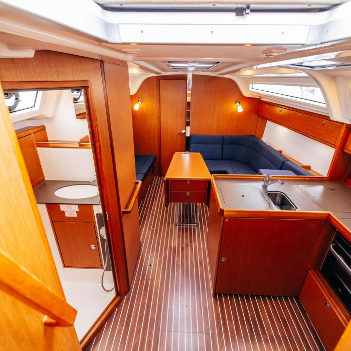Flinx | Bavaria Cruiser 37 photo 6