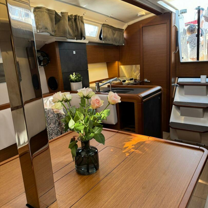 Why Not | Sun Odyssey 349 photo 7