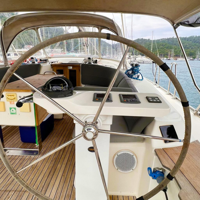 Aquaholic | Bavaria 45 photo 4