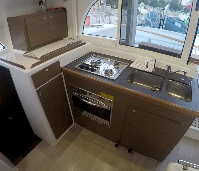 Grey pearl | Lagoon 380 photo 20