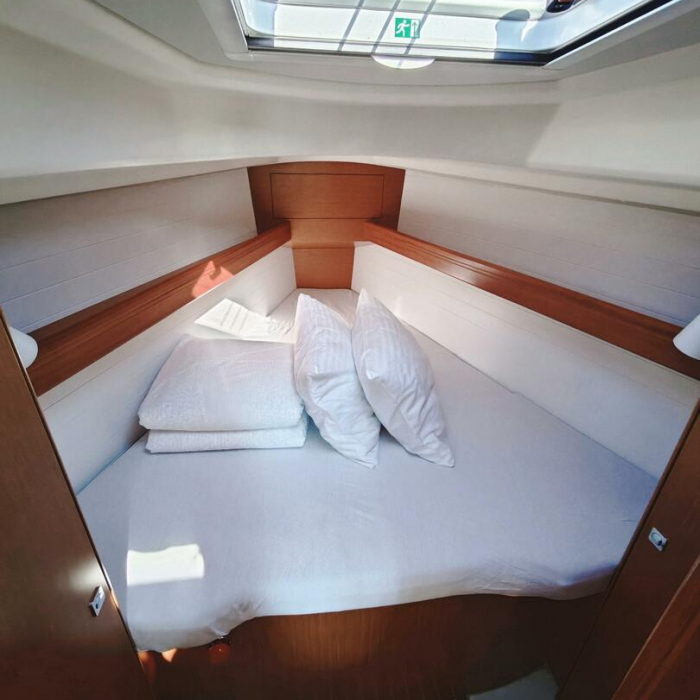 Charlie | Bavaria Cruiser 34 photo 16