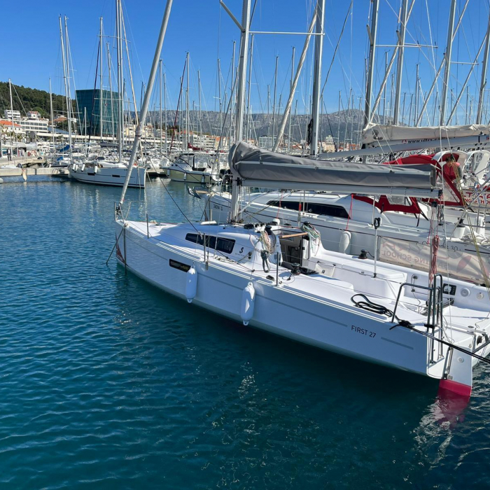 Suferina | First 27 photo 9