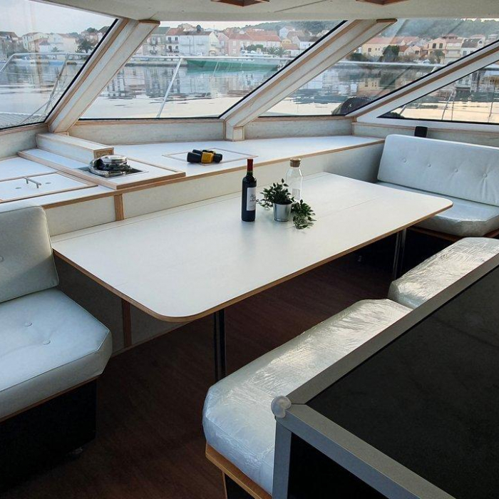 Upwind | Upwind 50 Eco photo 19