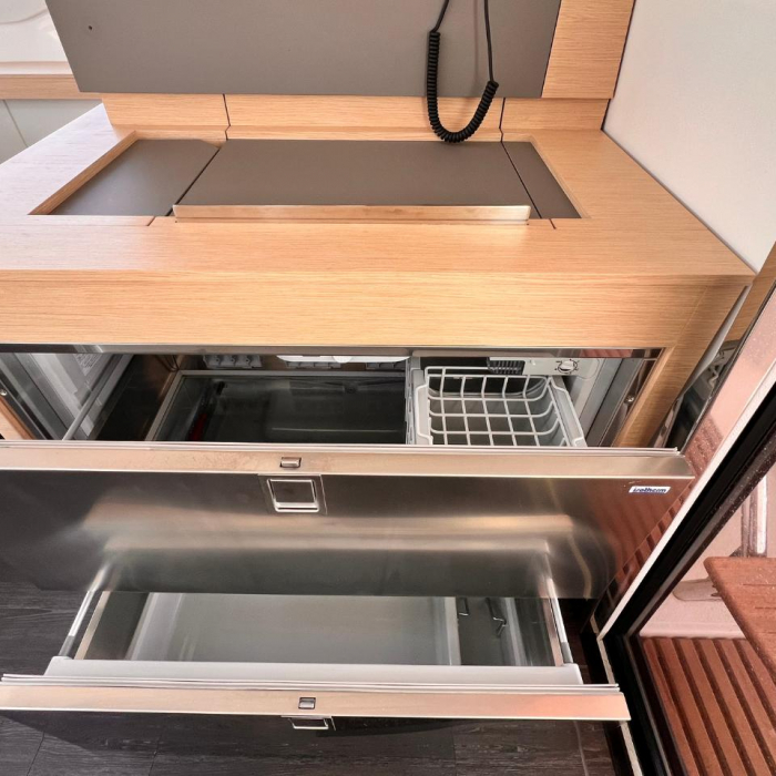 Ruinart | Fountaine Pajot Elba 45 photo 12