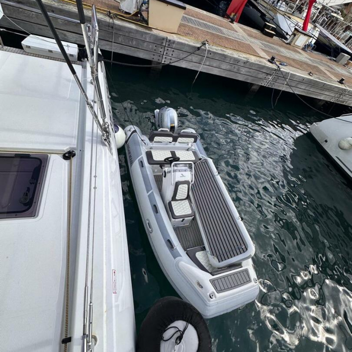 MAUI (GND) | Lagoon 55 photo 2