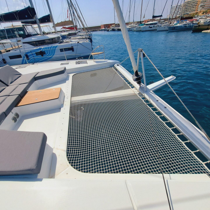 LE GRAND BOGAVANT | FOUNTAIN PAJOT Aura 51 photo 8