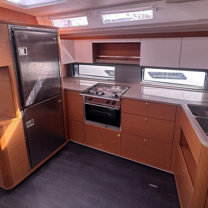 Thetis | Dufour 48 Cat photo 3