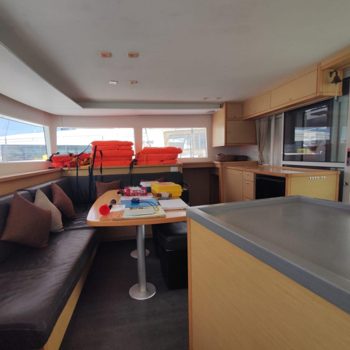 Maui | Lagoon 450 SporTop photo 14