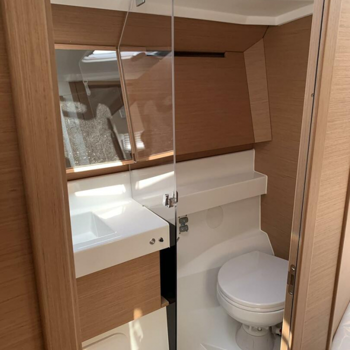 Bella | Sun Odyssey 410 photo 7