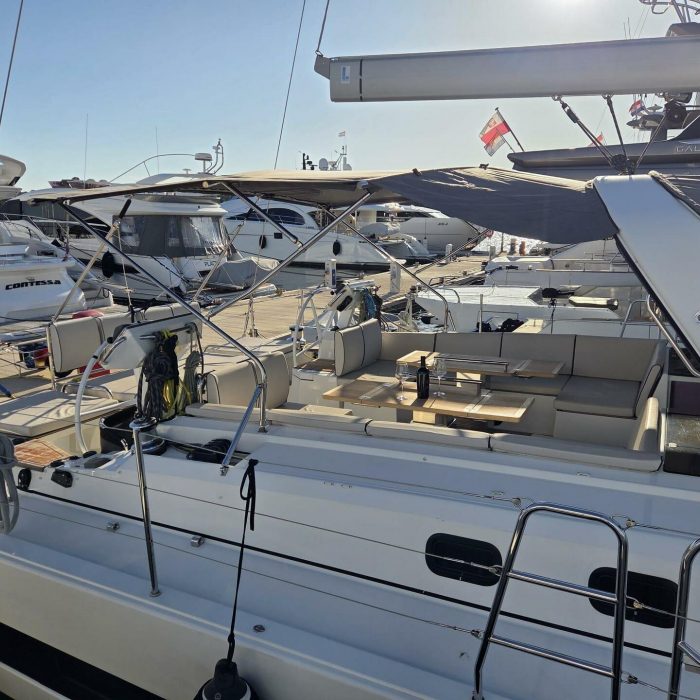 OLGA V | Oceanis 62 photo 12