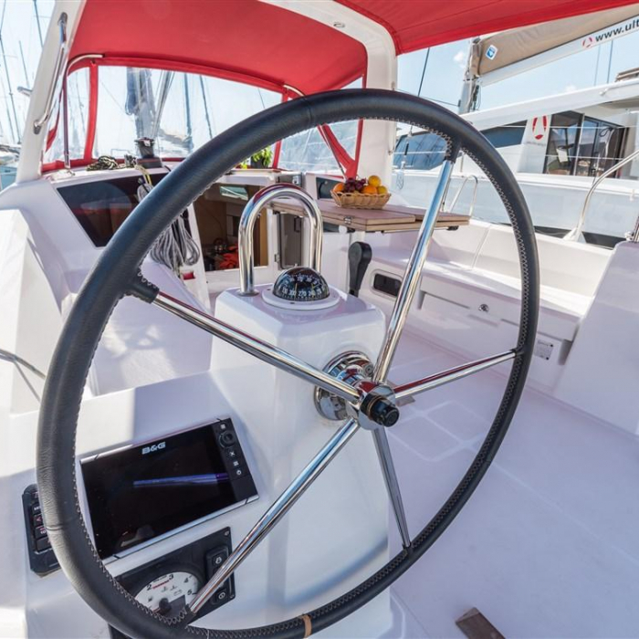 Rusalka | Oceanis 38 photo 26