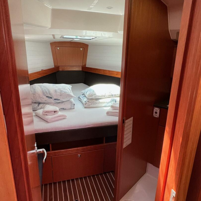 Enja | Bavaria Cruiser 41 photo 7