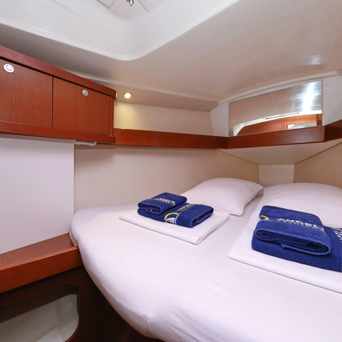 Caprice | Oceanis 34 photo 29