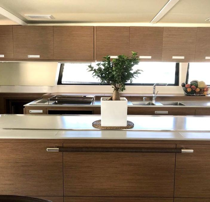 Atlantis | Lagoon 620 photo 17