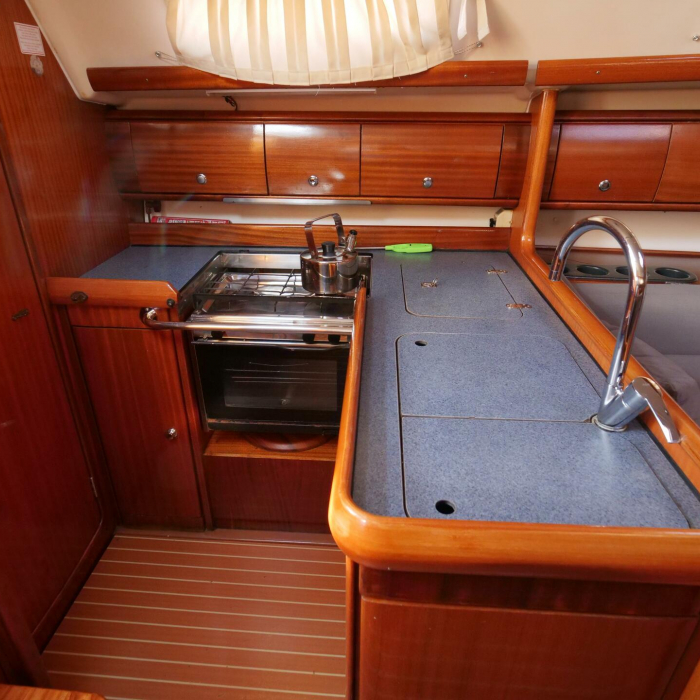 Altair | Bavaria 36 photo 17