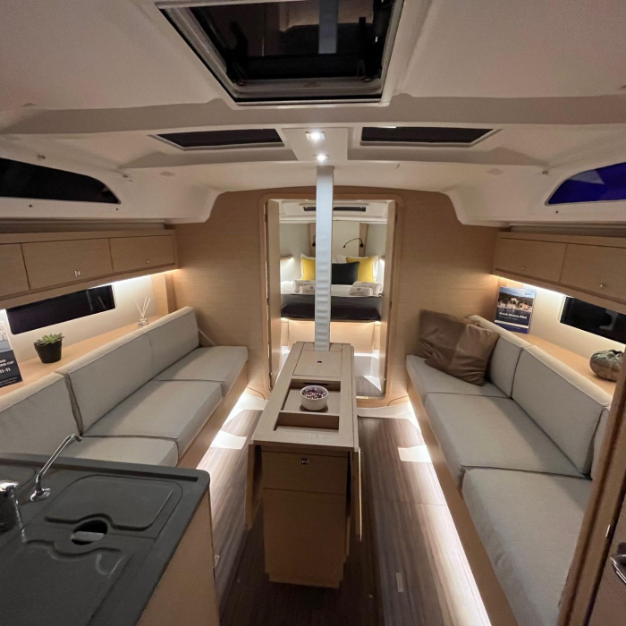 Alma | Dufour 37 photo 4