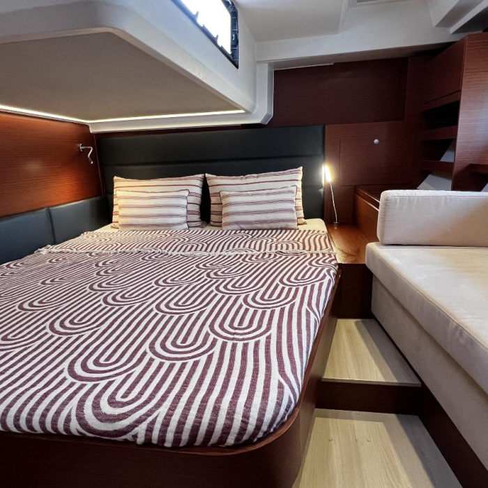 MiR | Hanse 548 photo 24