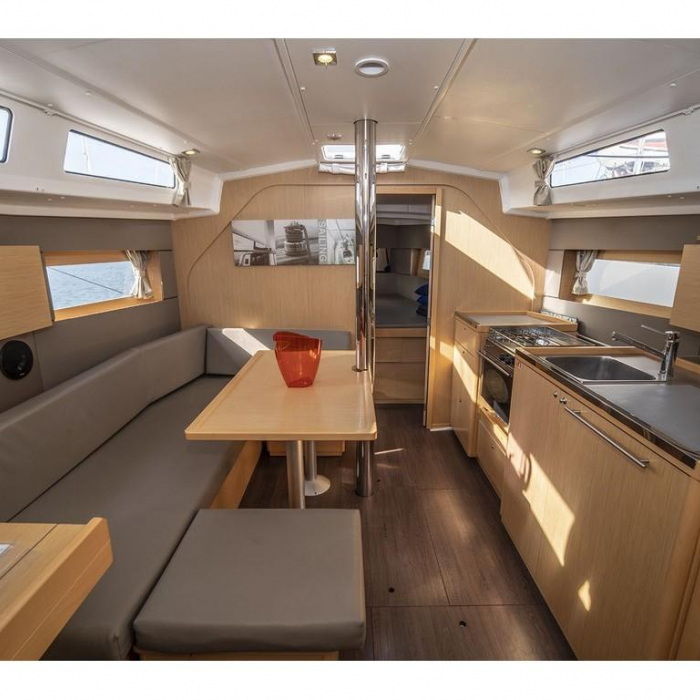 Moin | Oceanis 38 photo 21