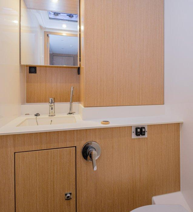 Ghost | Bavaria C57 photo 6