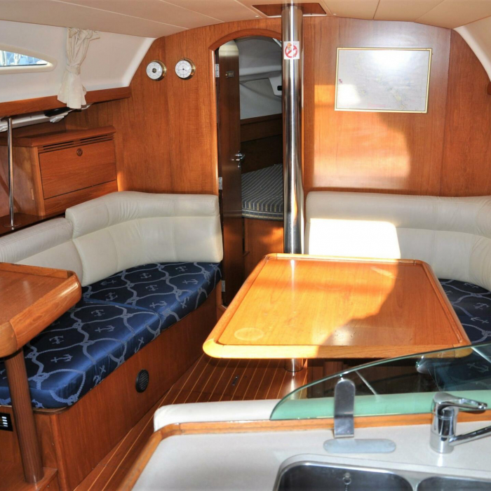 Bonaca | Sun Odyssey 37 photo 6