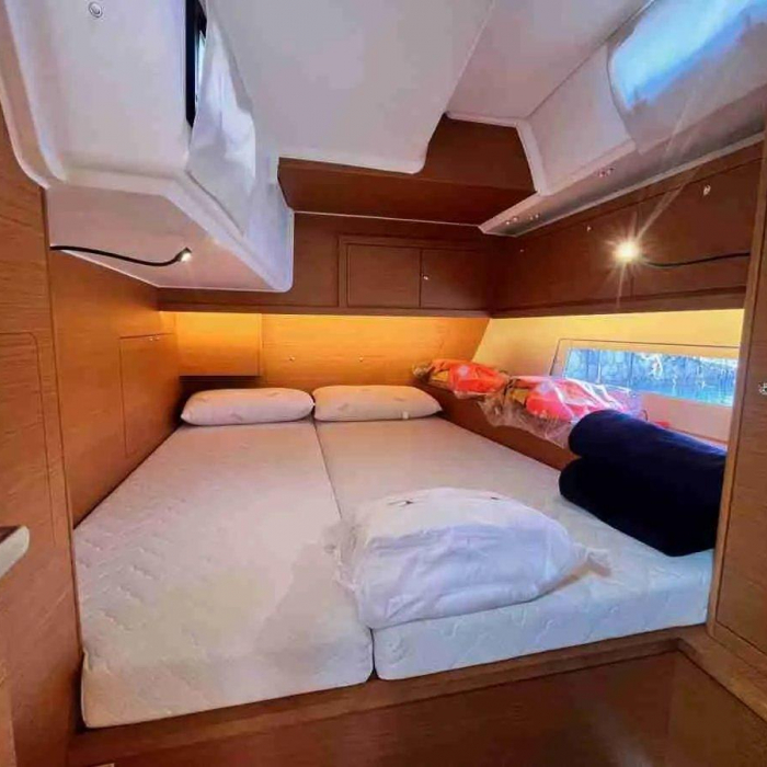 Thalis II | Dufour 470 photo 6