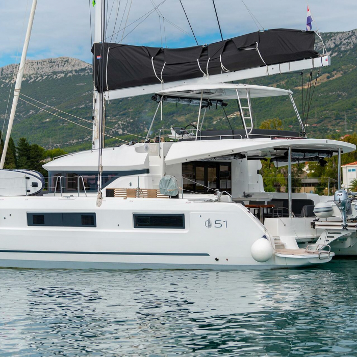 Lavina | Lagoon 51 photo 13