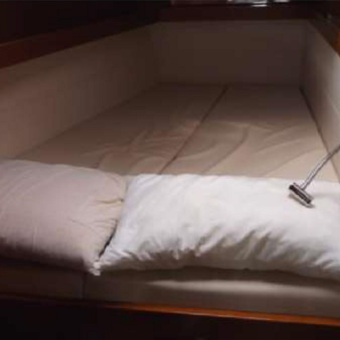 In Compliance | Oceanis 50 photo 13