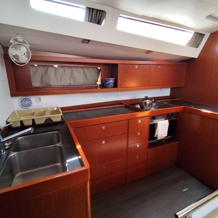 Farquhar | Oceanis 48 photo 8