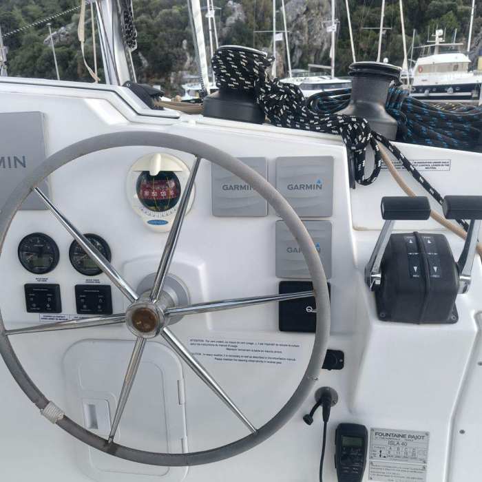 Arven | Fountaine Pajot Isla 40 photo 8