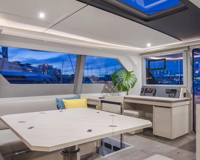  | Moorings 5000-6 photo 5