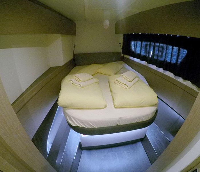 Imagine | Fountaine Pajot Astrea 42 photo 31