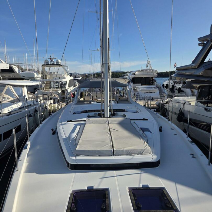 OLGA V | Oceanis 62 photo 9