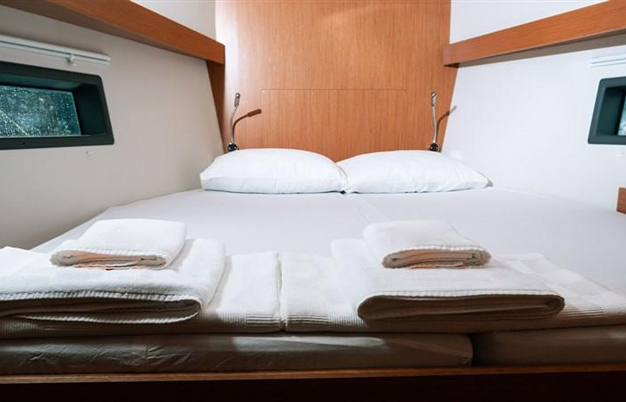 Nomad | Bavaria C42 photo 16