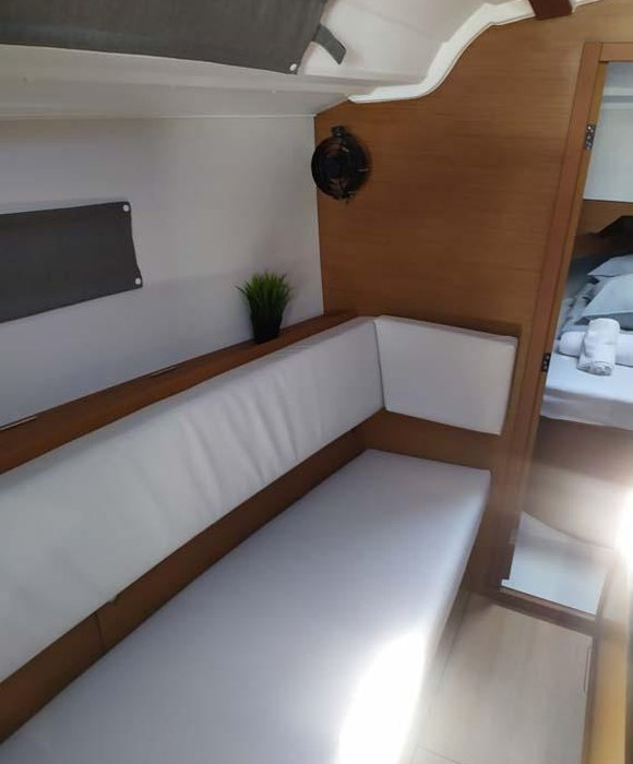 true elli | Sun Odyssey 349 photo 12