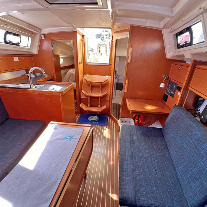 Burin | Bavaria Cruiser 33 photo 25