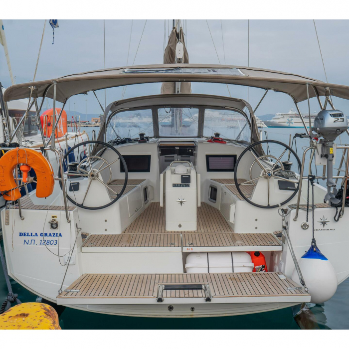 DELLA GRAZIA | Sun Odyssey 410 photo 5