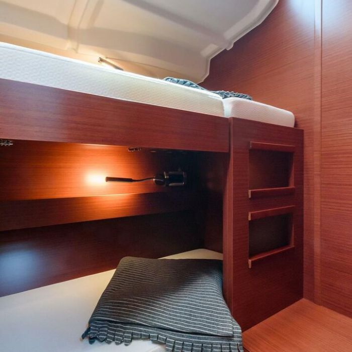 Atena - Water maker, Solar Panel | Hanse 508 photo 14