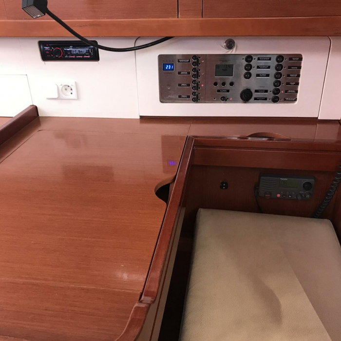 Spica | Oceanis 50 Family photo 16