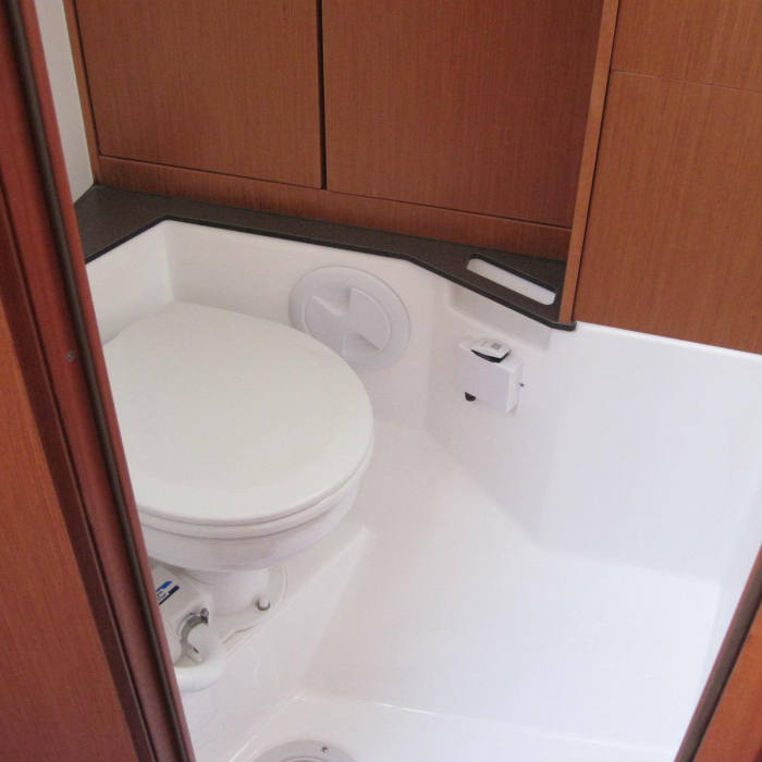 Economy | Bavaria Cruiser 37 photo 20