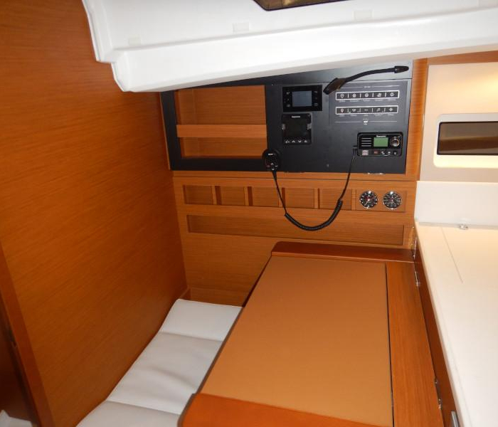 Rebelezza | Sun Odyssey 440 photo 7