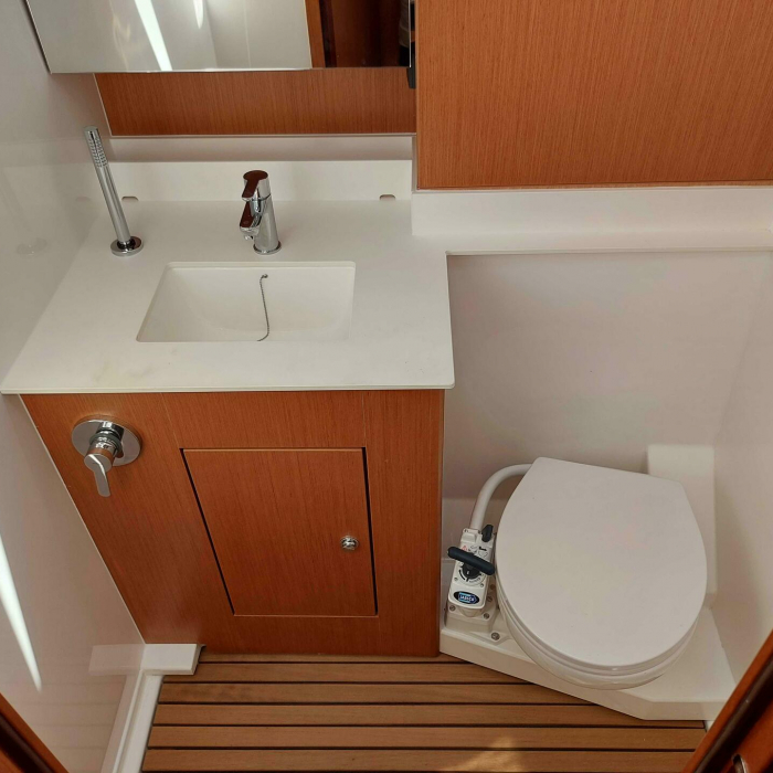 Promitheas | Bavaria C57 photo 9