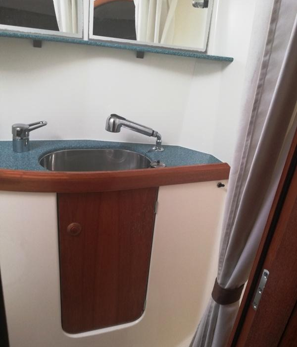 REN - TOTAL | Sun Odyssey 43 photo 7