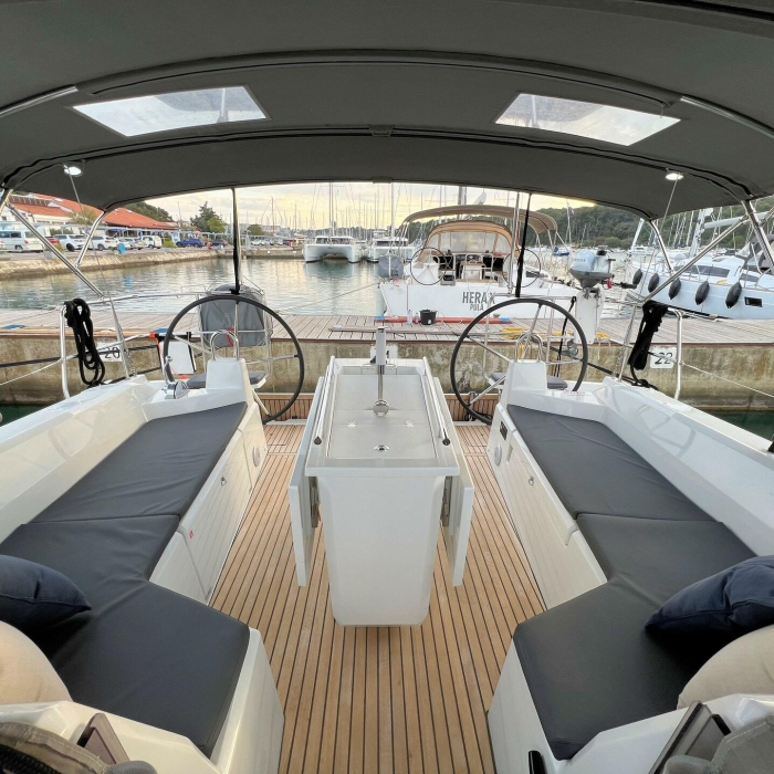 Christine | Oceanis 40.1 photo 12