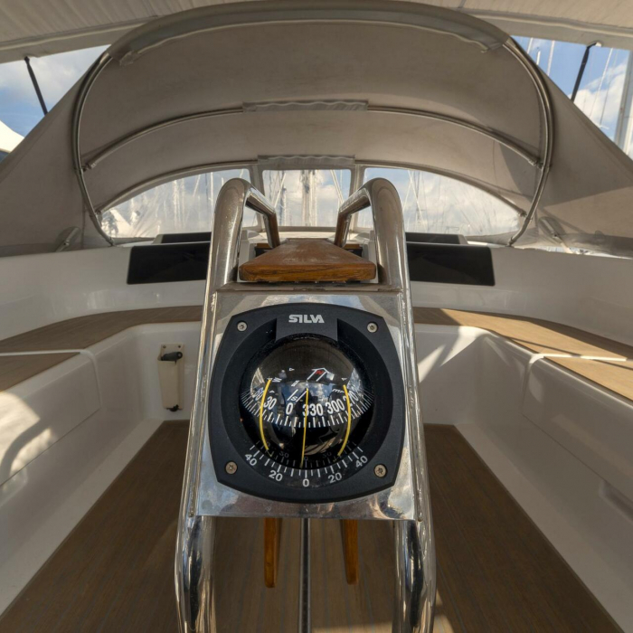 Bea - Water maker, Solar Panel | Hanse 458 photo 5