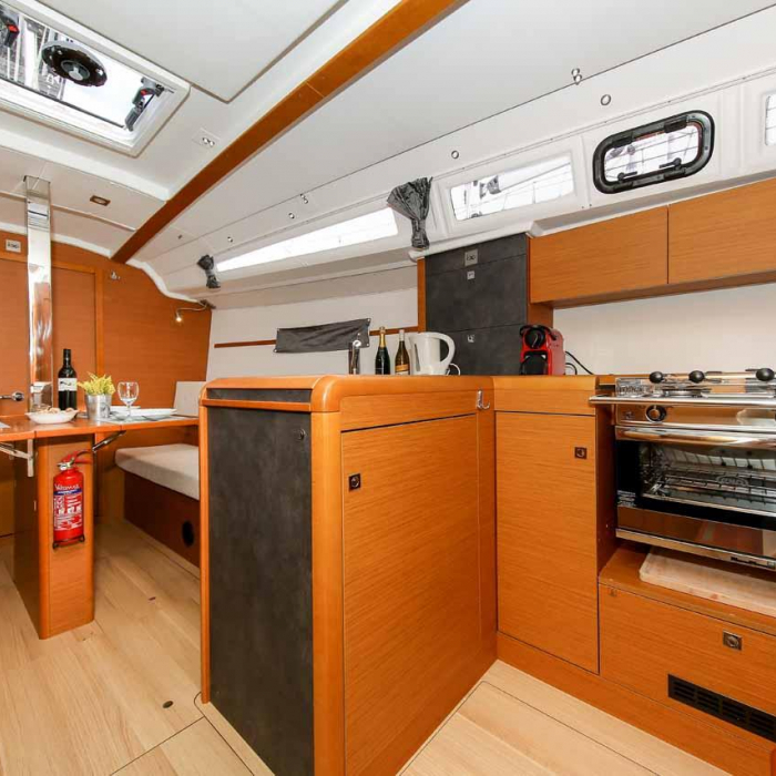 Polly Fun | Sun Odyssey 349 photo 16