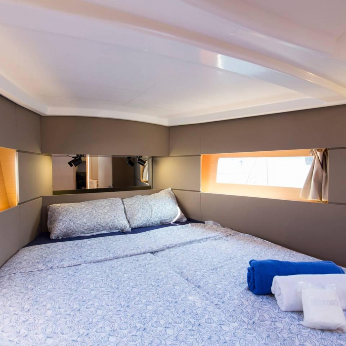 Vita | Oceanis 38.1 photo 13