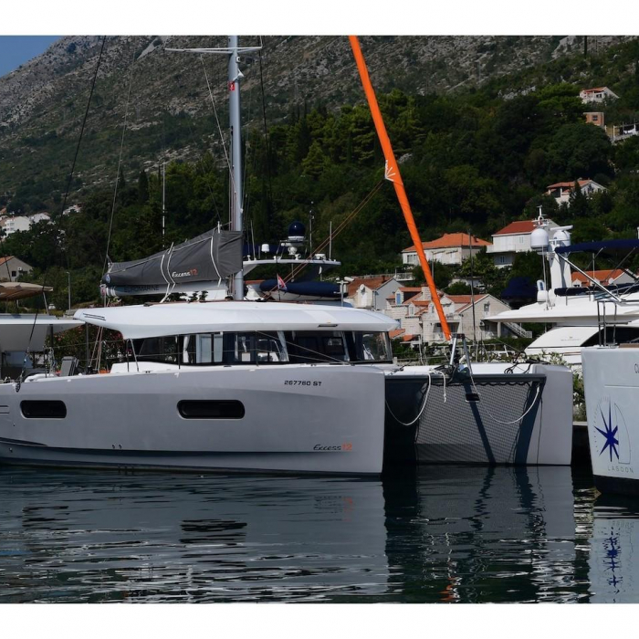 Silver Kiss | Excess 12 photo 2